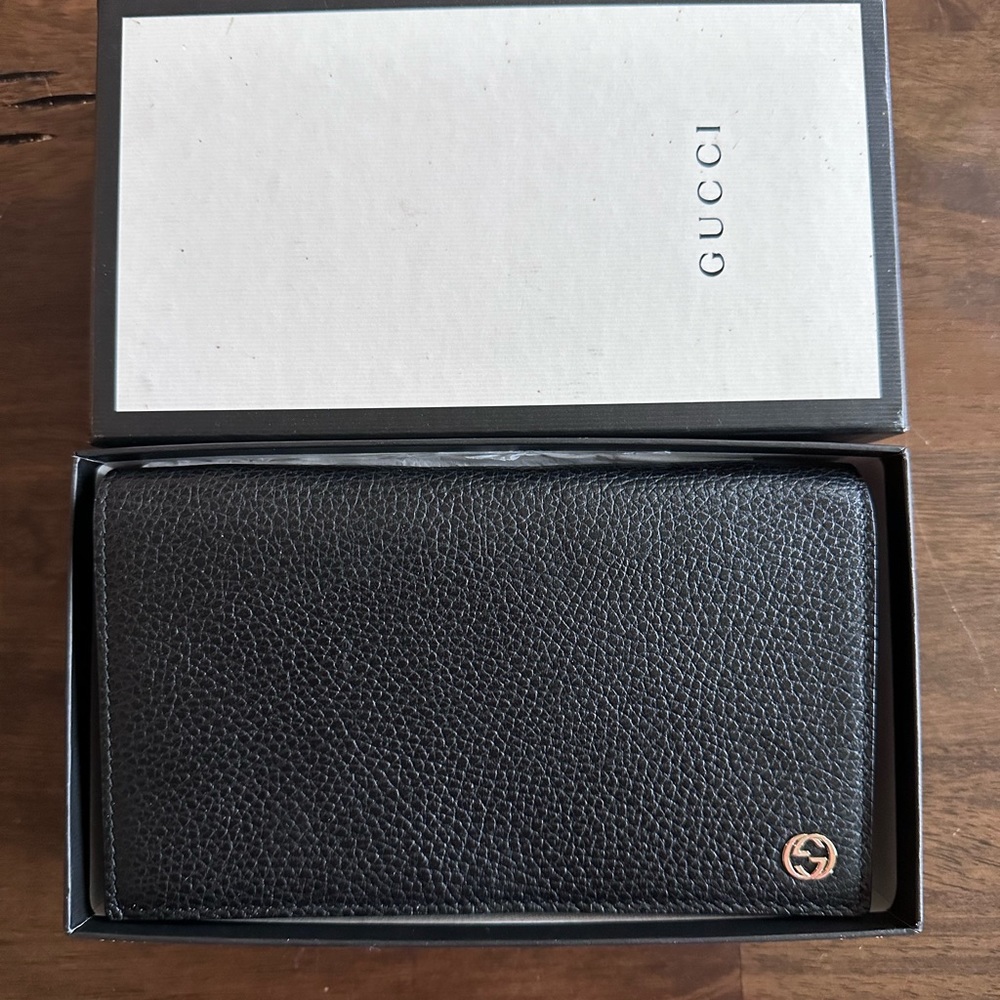Gucci Betty Wallet on a Chain